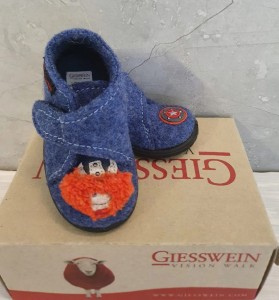 Buty Kapcie Giesswein Wust